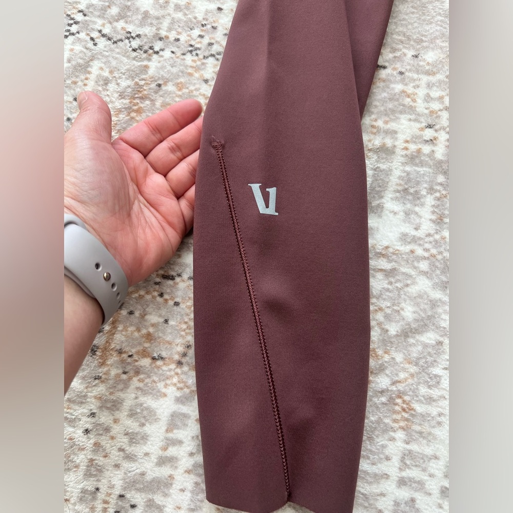 Vuori Evolve Leggings - Picture 9 of 15